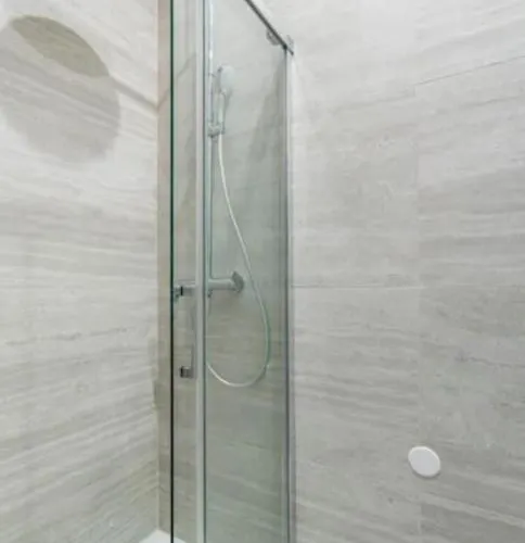 Bright, Air-conditioned In 17 Apartman